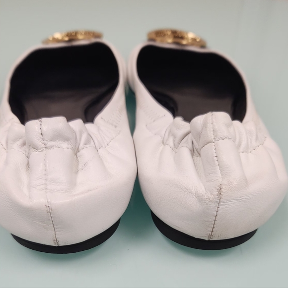 Tory Burch Black and White Flats with Gold Logo GREAT CONDITIONS - Picture 11 of 11